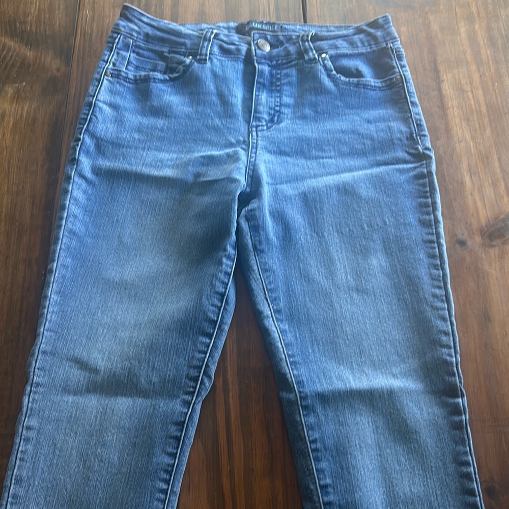 Blue Spice medium wash skinny jeans. Size 5. NEVER WORN